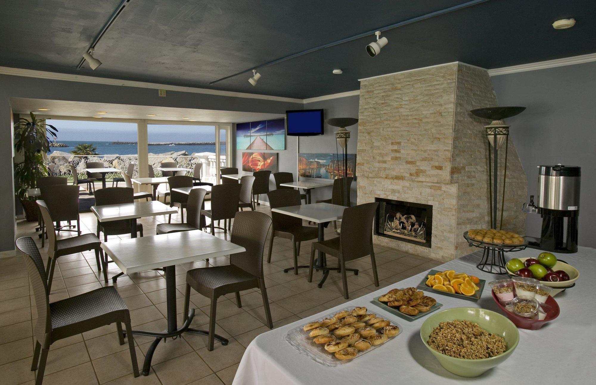 Oceanside Marina Suites - A Waterfront Hotel Экстерьер фото