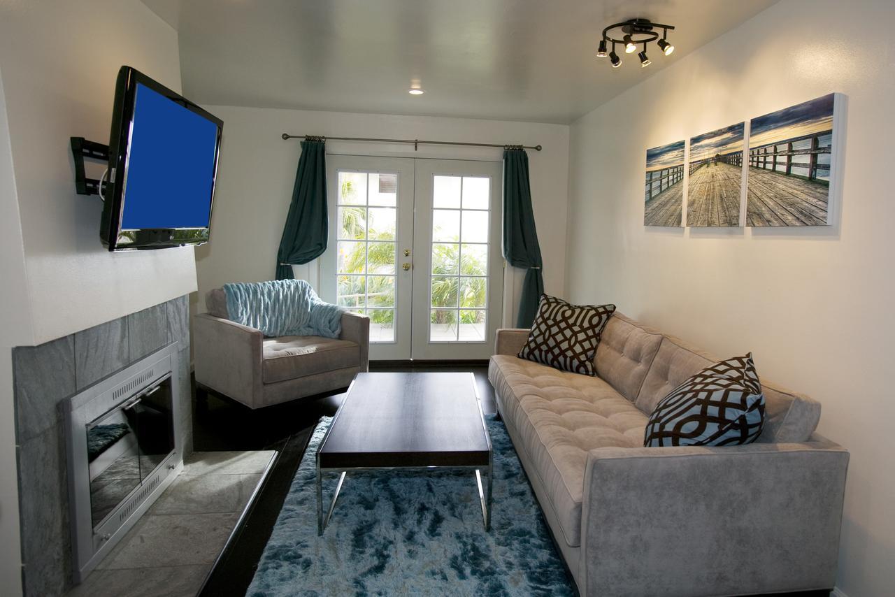Oceanside Marina Suites - A Waterfront Hotel Экстерьер фото